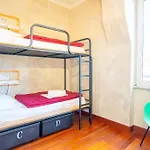 Colosseo Hostal *