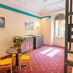 Hostal Colosseo Roma