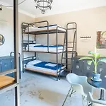 Hostal Colosseo *