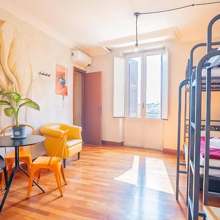 Hostal Colosseo Roma