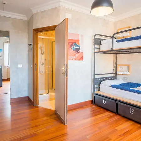 Colosseo Hostal Roma