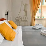 بيت شباب Colosseo روما